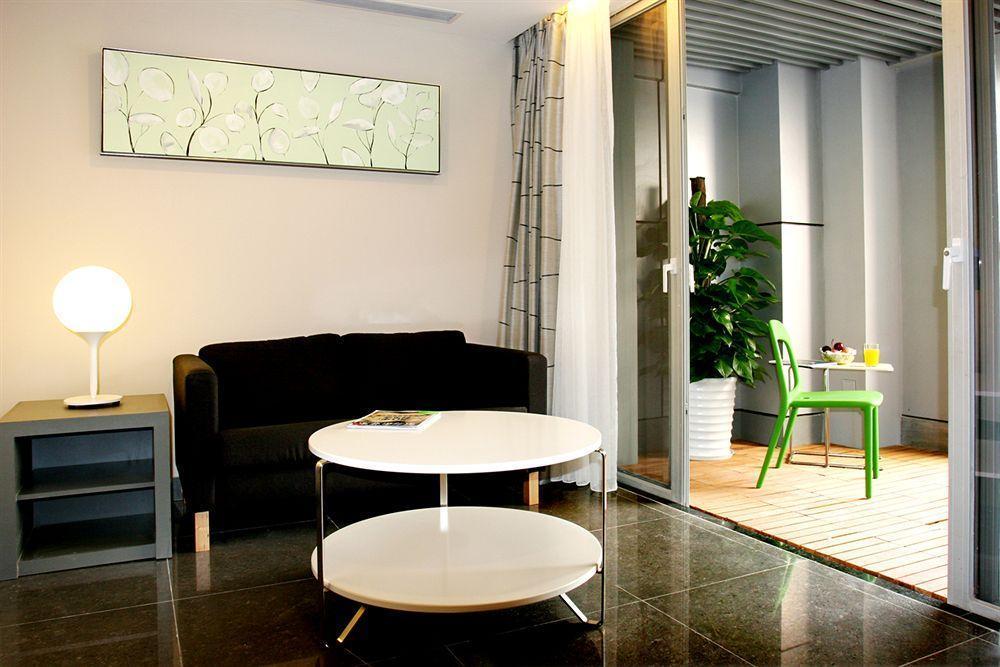Yi-Wu Commatel Hotel Guangzhou Exterior foto